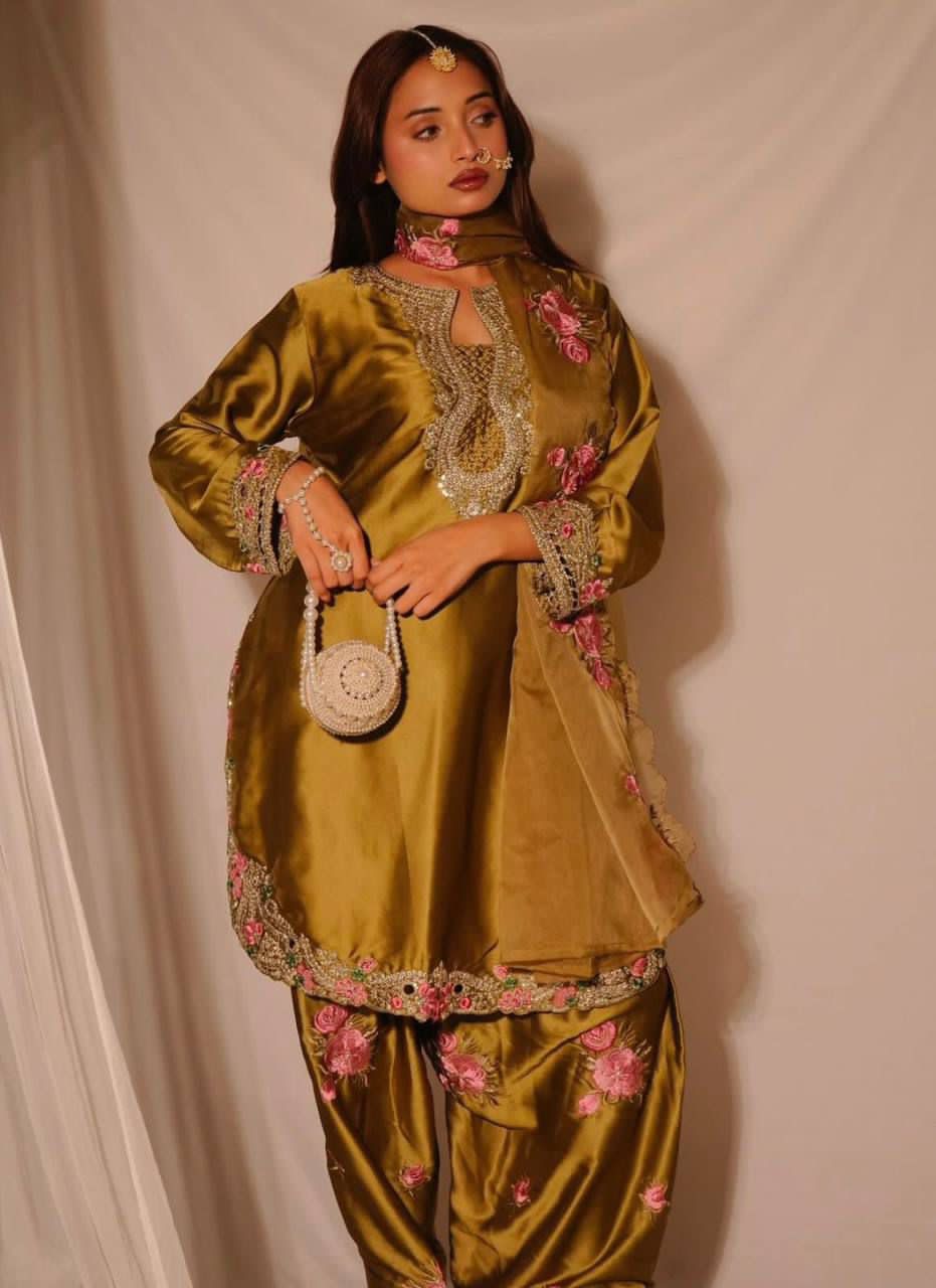 Farshi Palazzo Suit