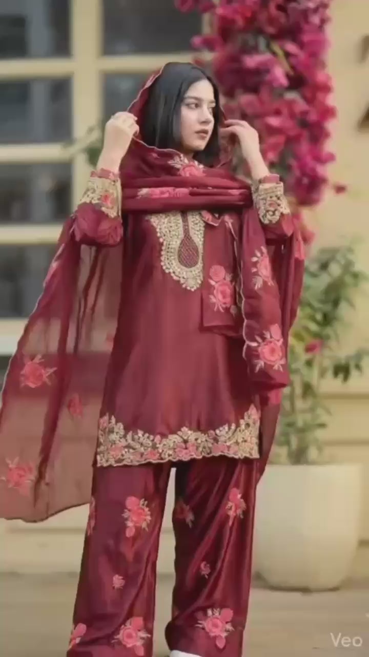 Farshi Palazzo Suit